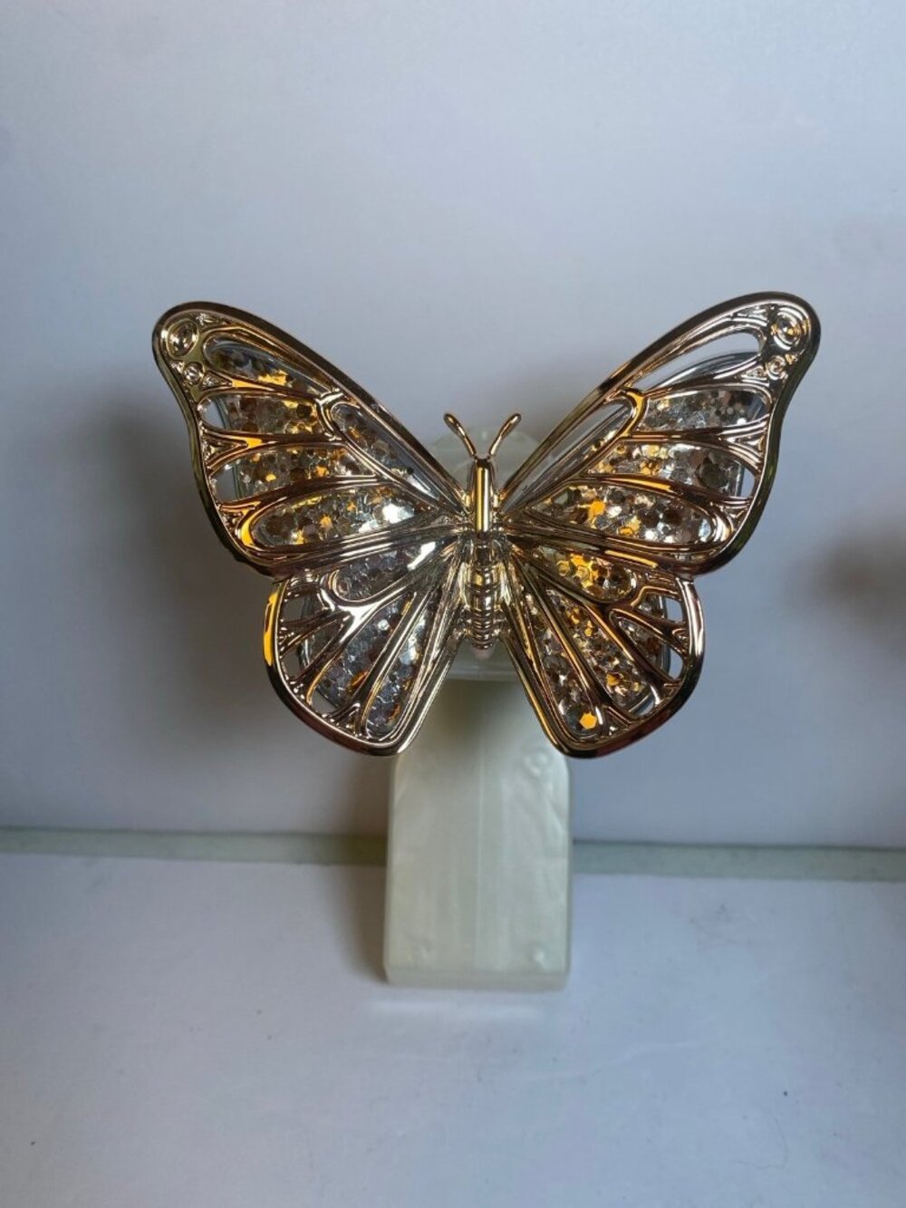 Bath & Body Works Gold Butterfly Wallflowers Fragrance Nightlight Plug In
